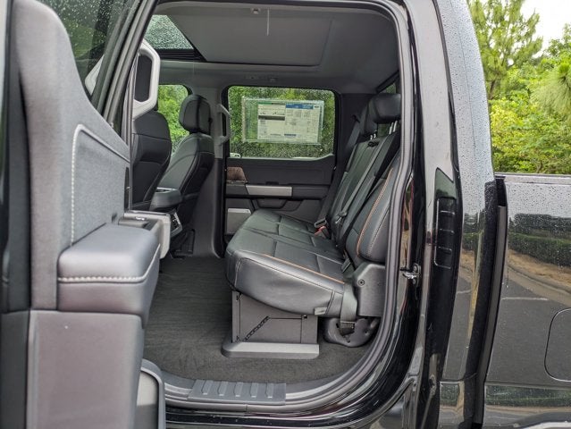 2025 Ford Super Duty F-350 SRW LARIAT