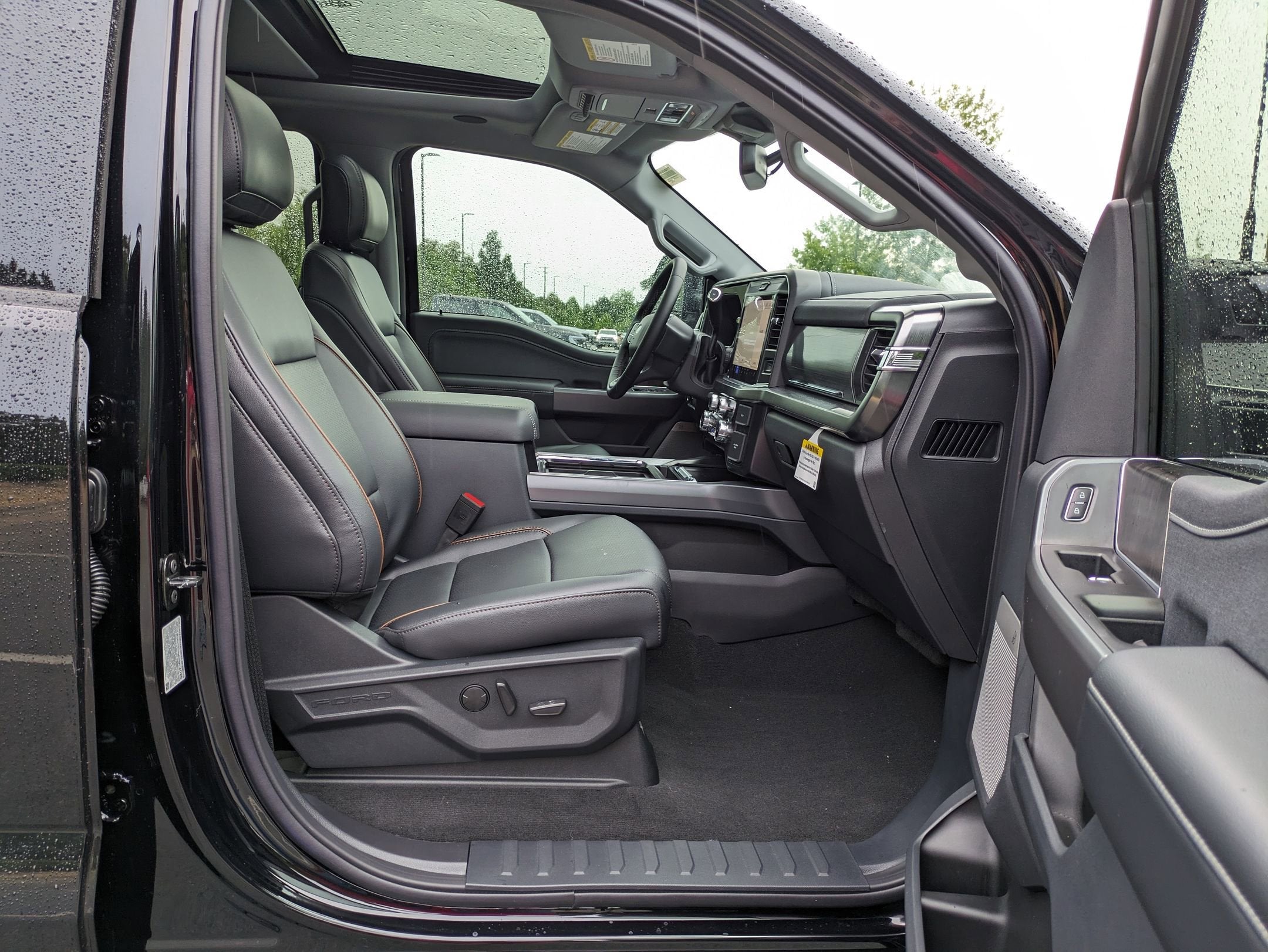 2025 Ford Super Duty F-350 SRW LARIAT