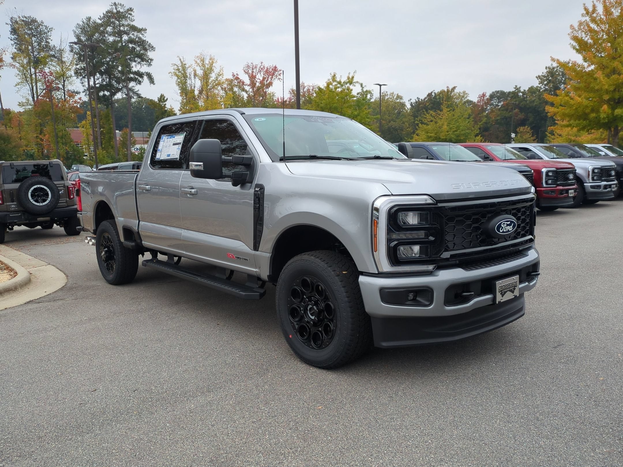 2027 Ford Super Duty F-350 SRW XLT