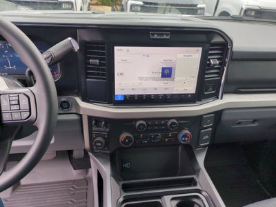 2027 Ford Super Duty F-350 SRW XLT