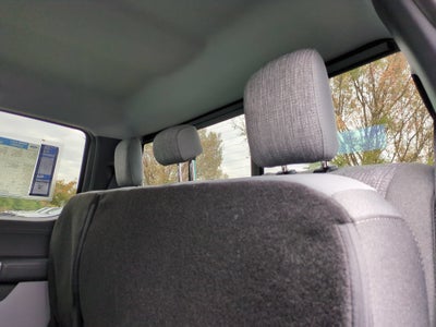 2027 Ford Super Duty F-350 SRW XLT