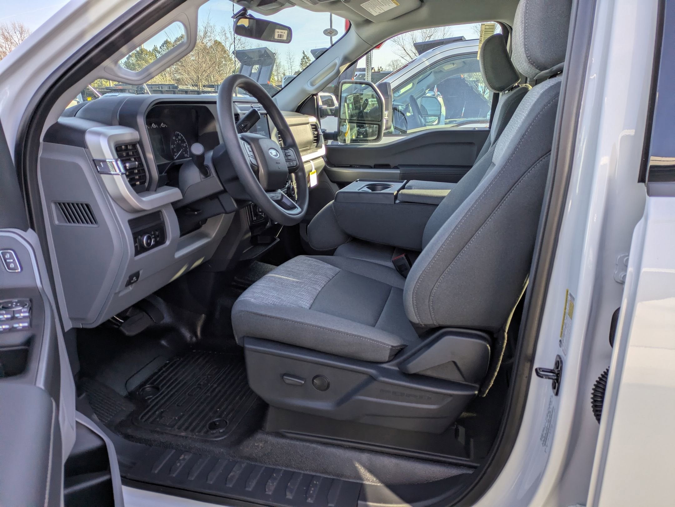 2026 Ford Super Duty F-350 SRW XLT