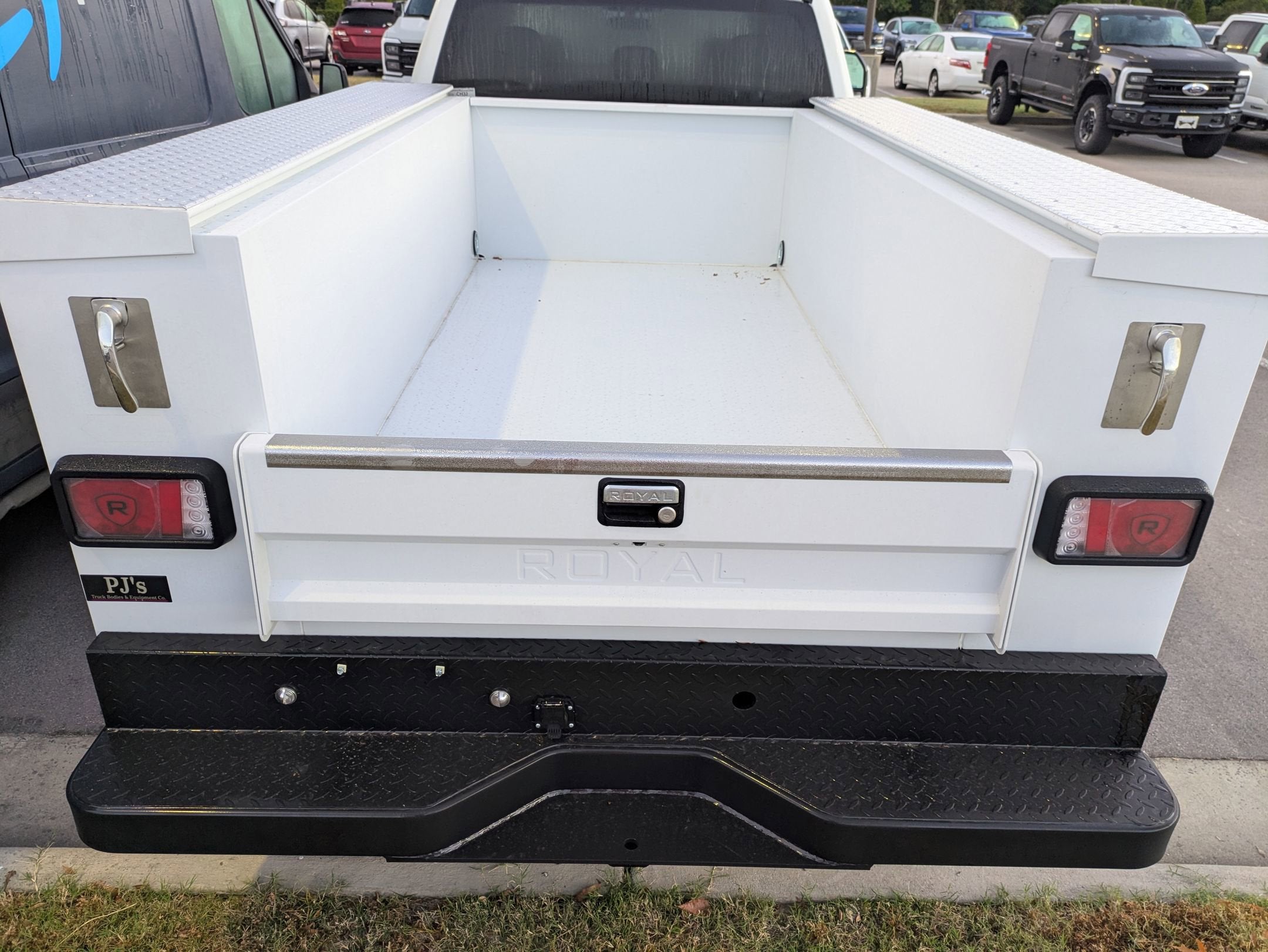 2025 Ford Super Duty F-350 SRW XLT