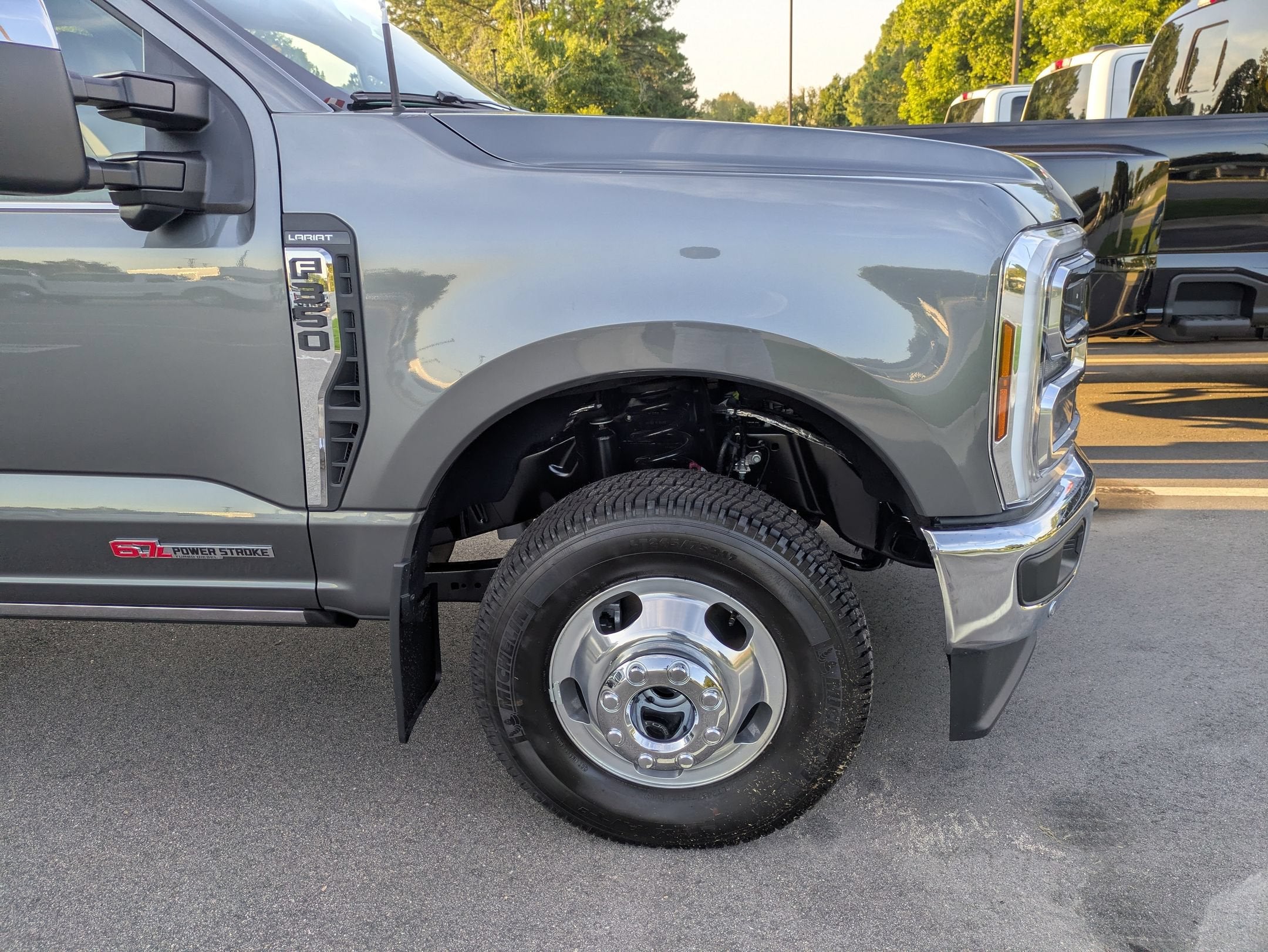 2026 Ford Super Duty F-350 DRW LARIAT