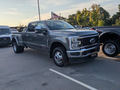 2026 Ford Super Duty F-350 DRW LARIAT