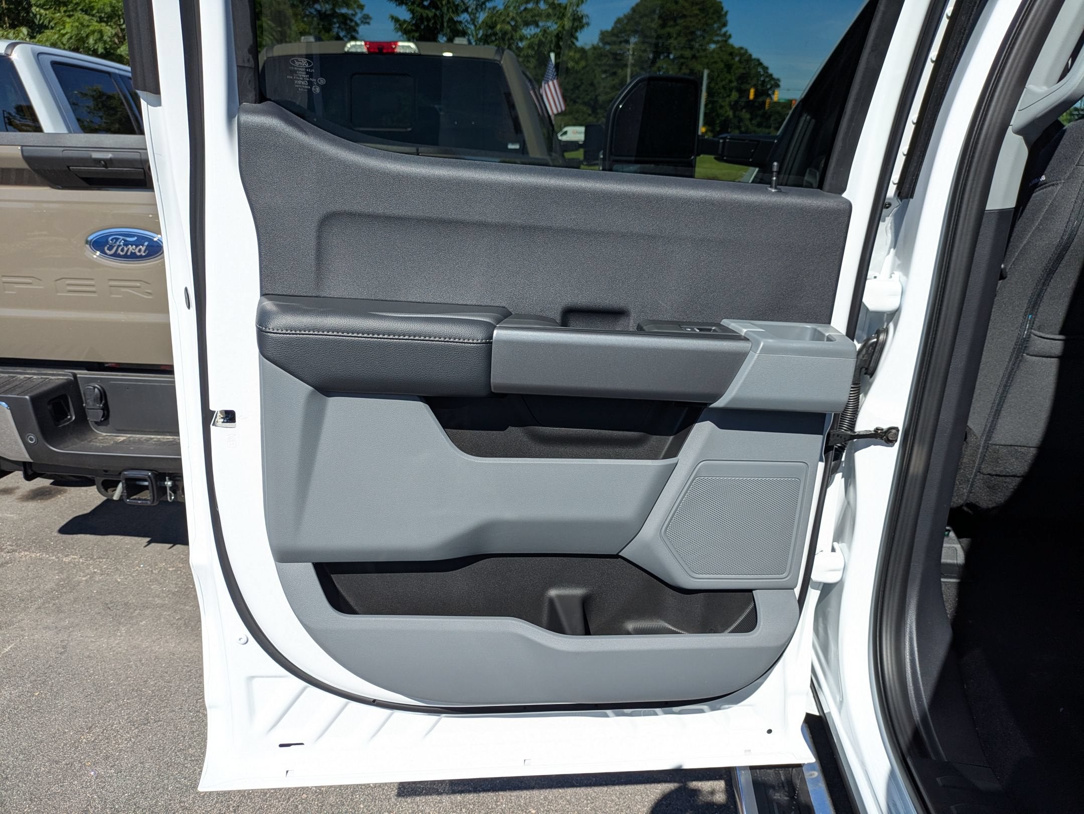2026 Ford Super Duty F-350 DRW XLT