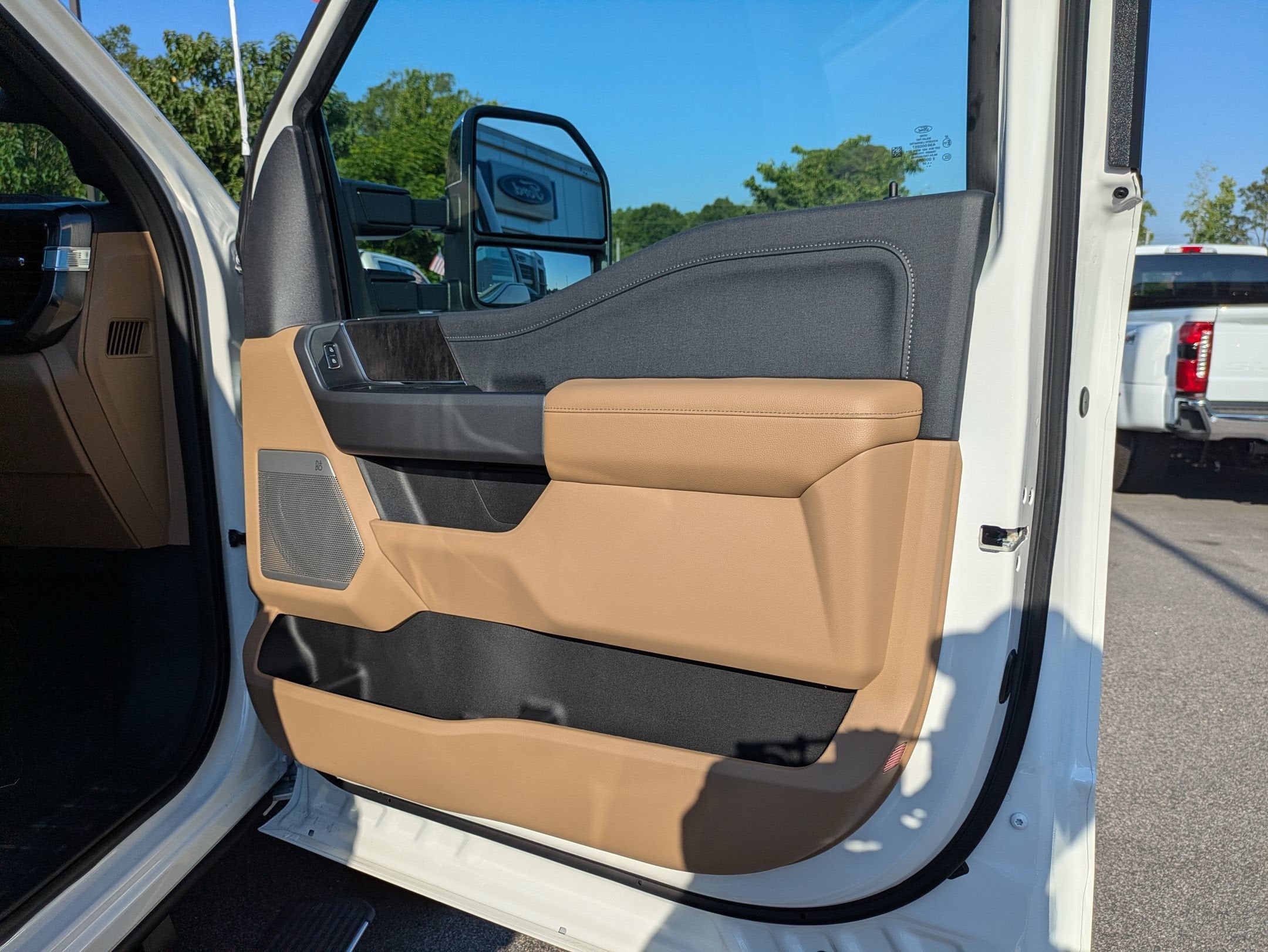 2026 Ford Super Duty F-450 DRW LARIAT