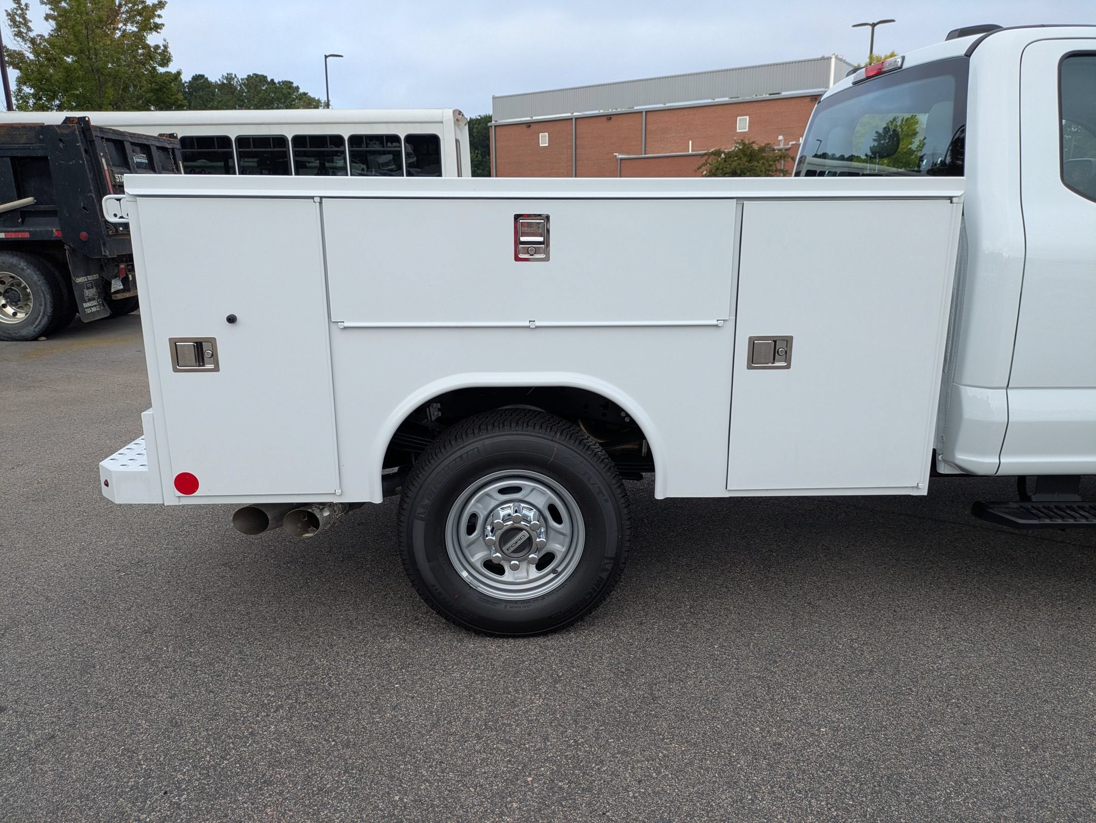 2026 Ford Super Duty F-350 SRW XL