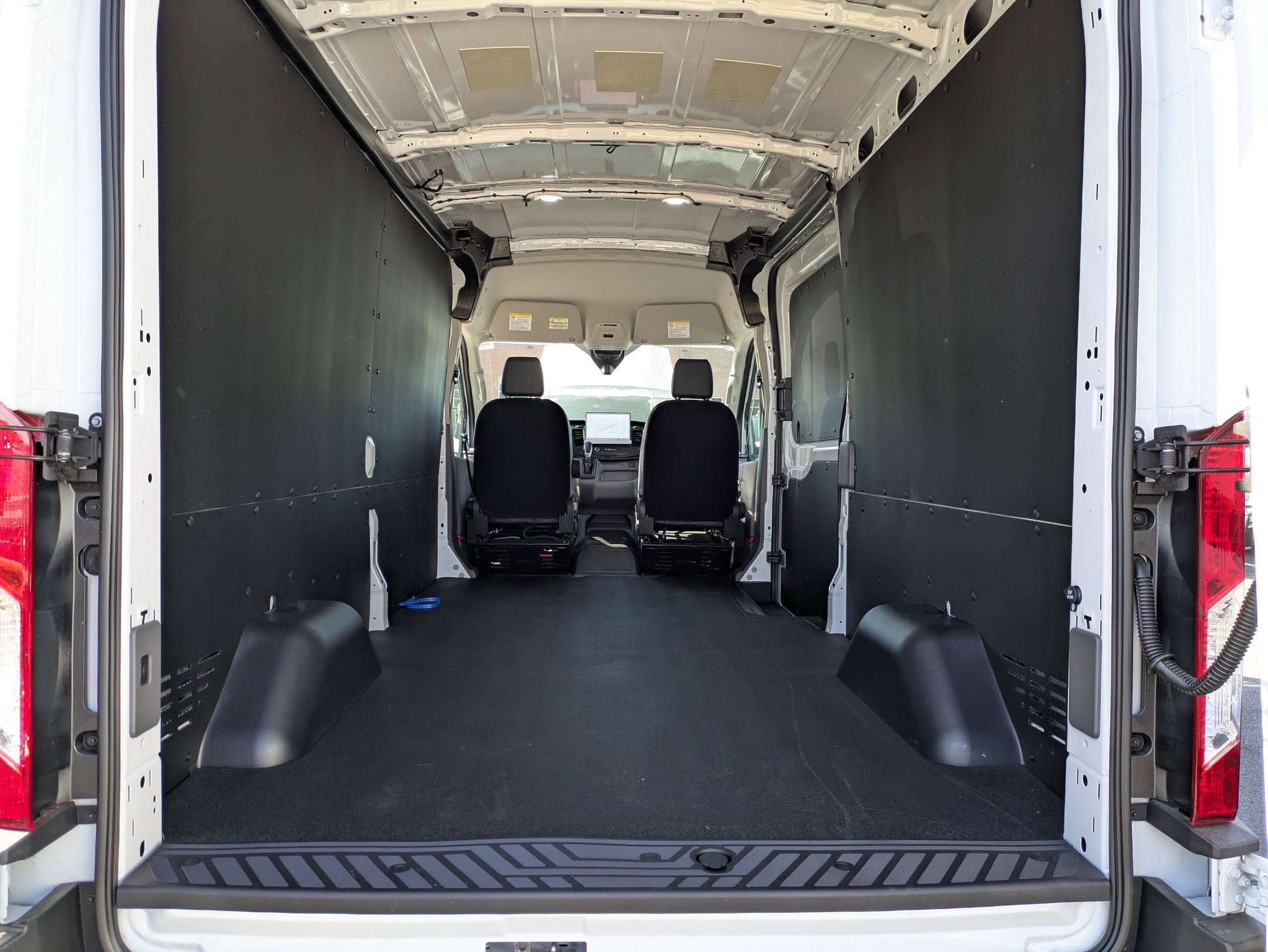 2026 Ford Transit Cargo Van Base