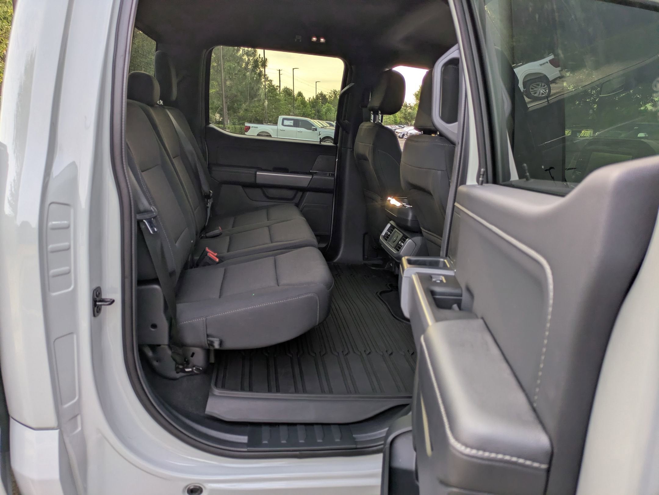 2026 Ford F-150 XLT - Crossroads Courtesy Demo