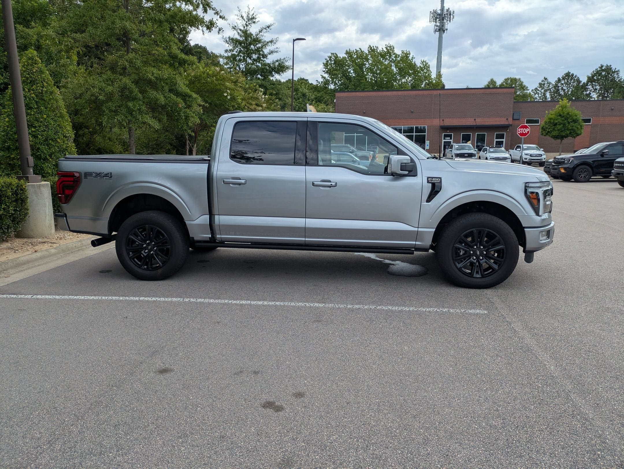2025 Ford F-150 Platinum