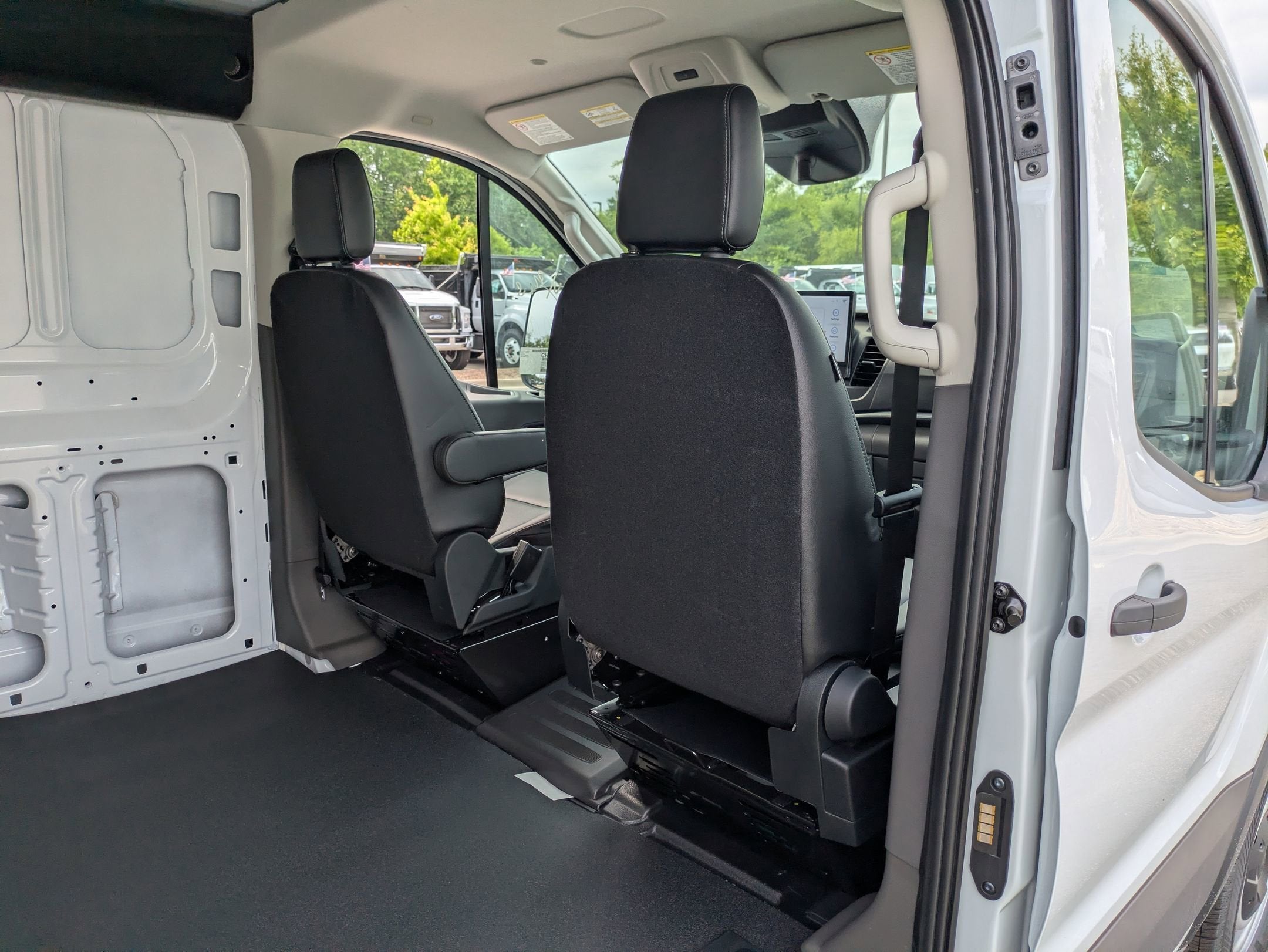 2026 Ford Transit Cargo Van Base