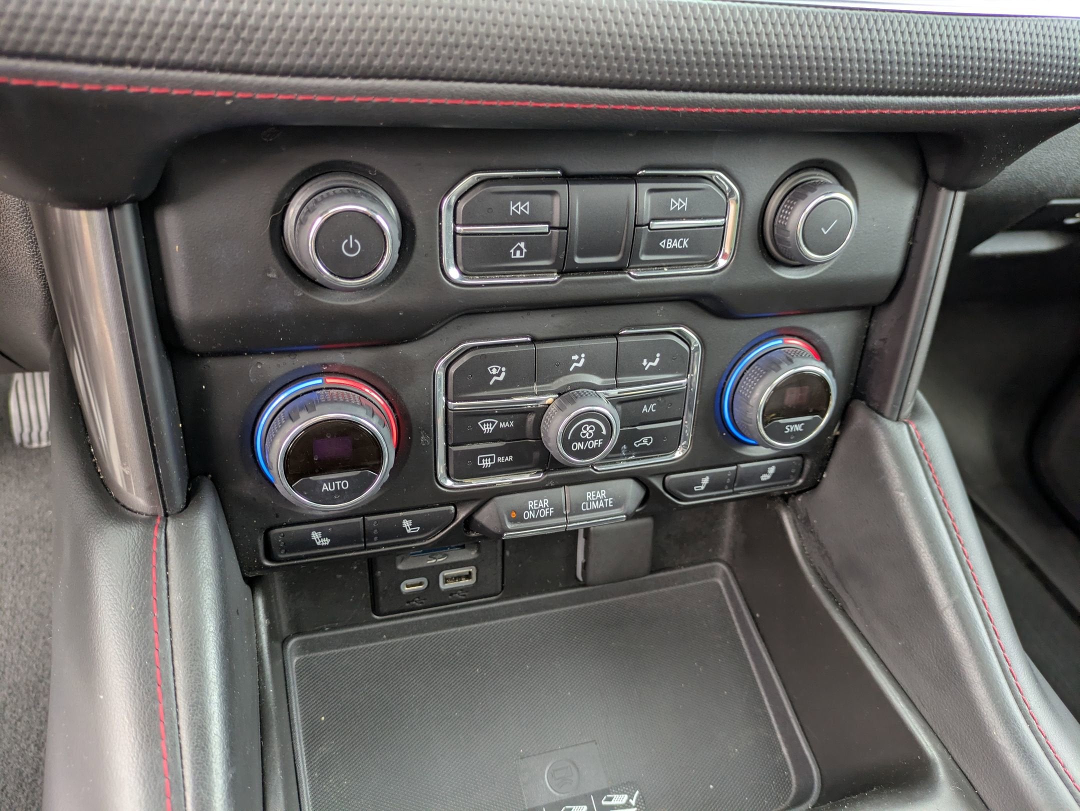 2021 Chevrolet Tahoe RST