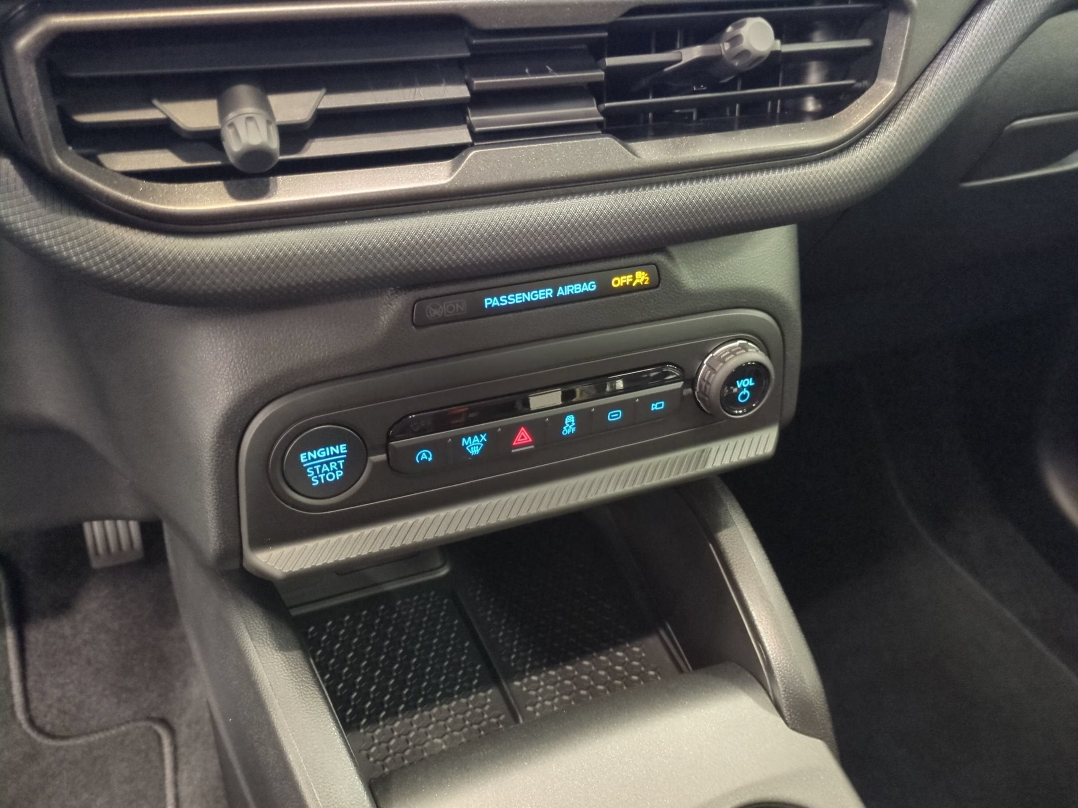 2026 Ford Bronco Sport Outer Banks - Crossroads Courtesy Demo