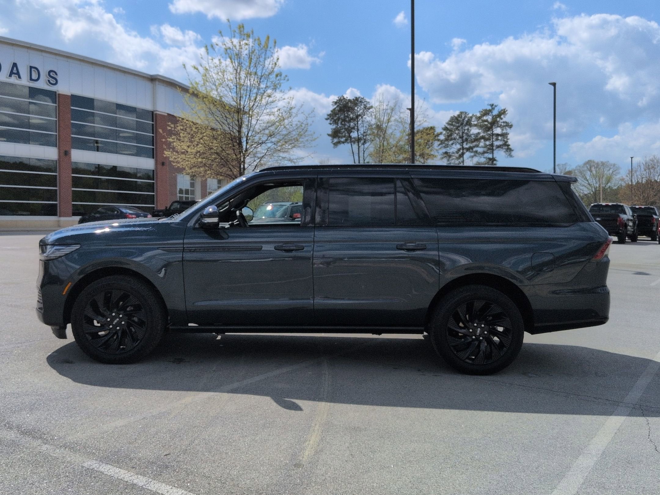 2025 Lincoln Navigator L Reserve
