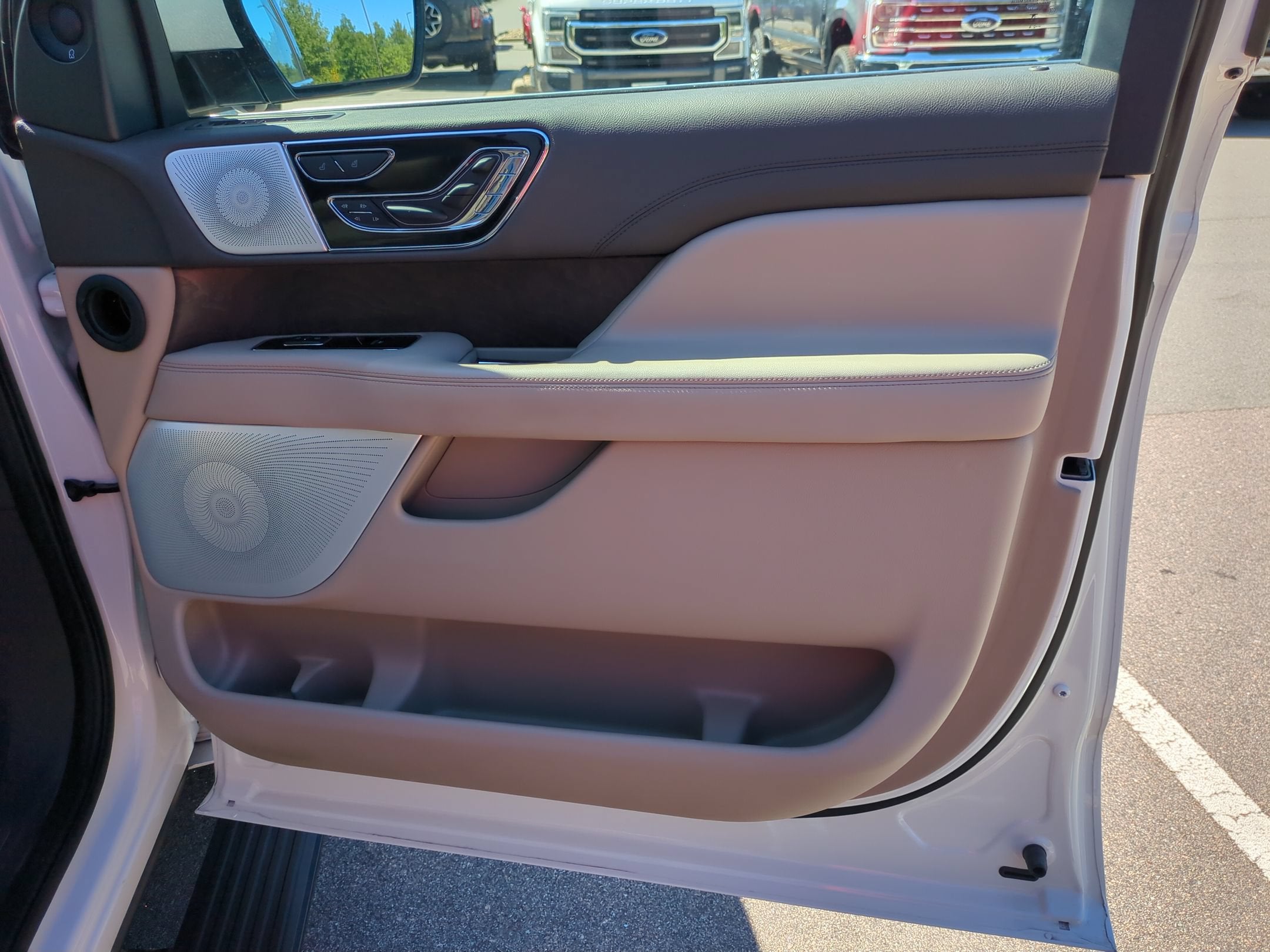 2024 Lincoln Navigator L Reserve
