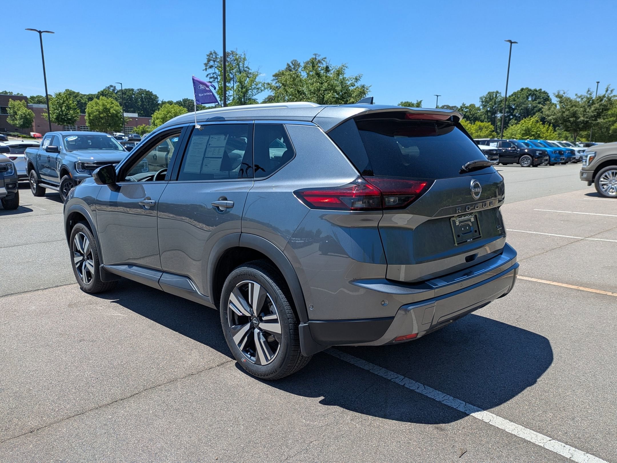 2024 Nissan Rogue SL