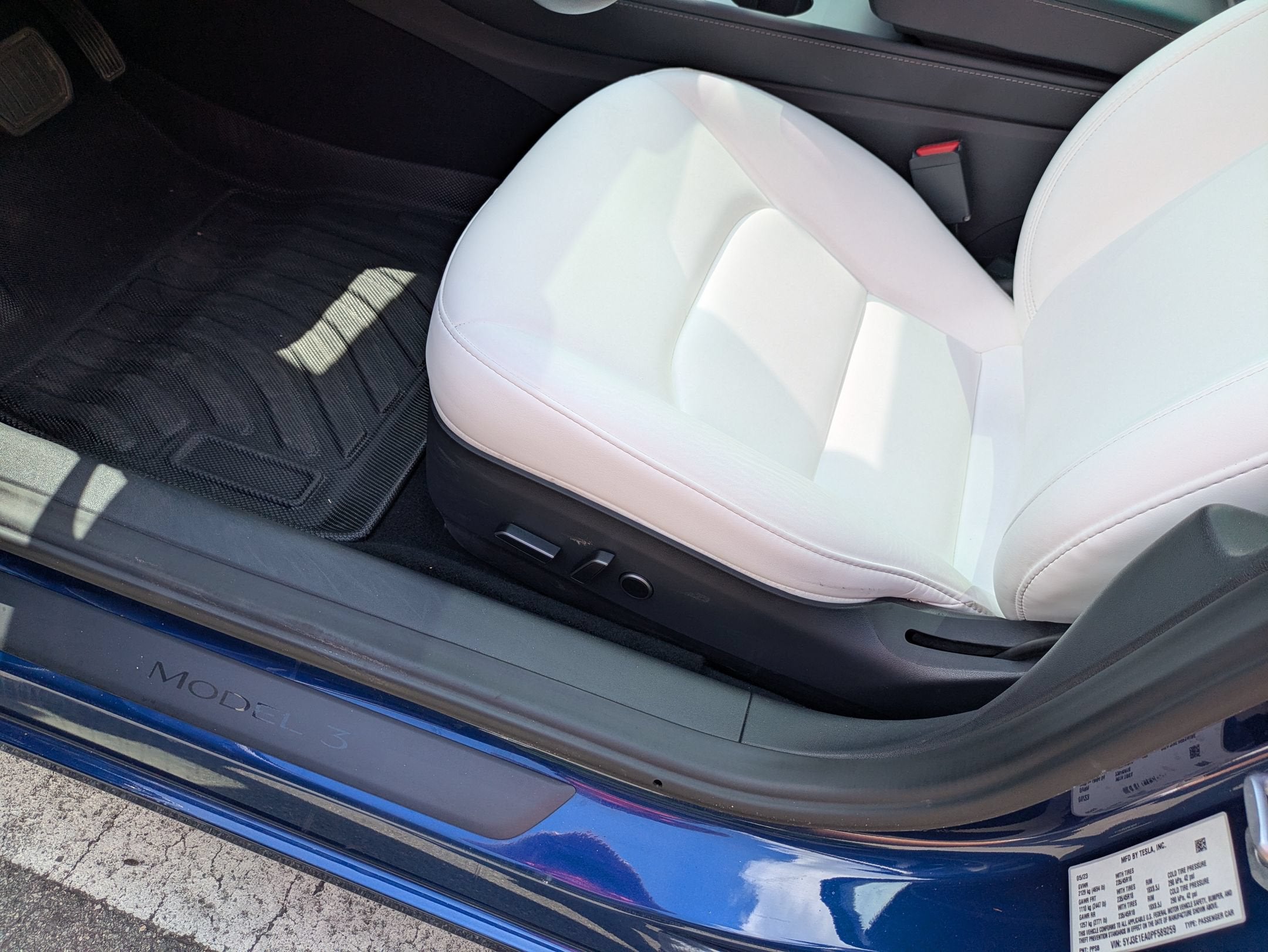 2023 Tesla Model 3 Base