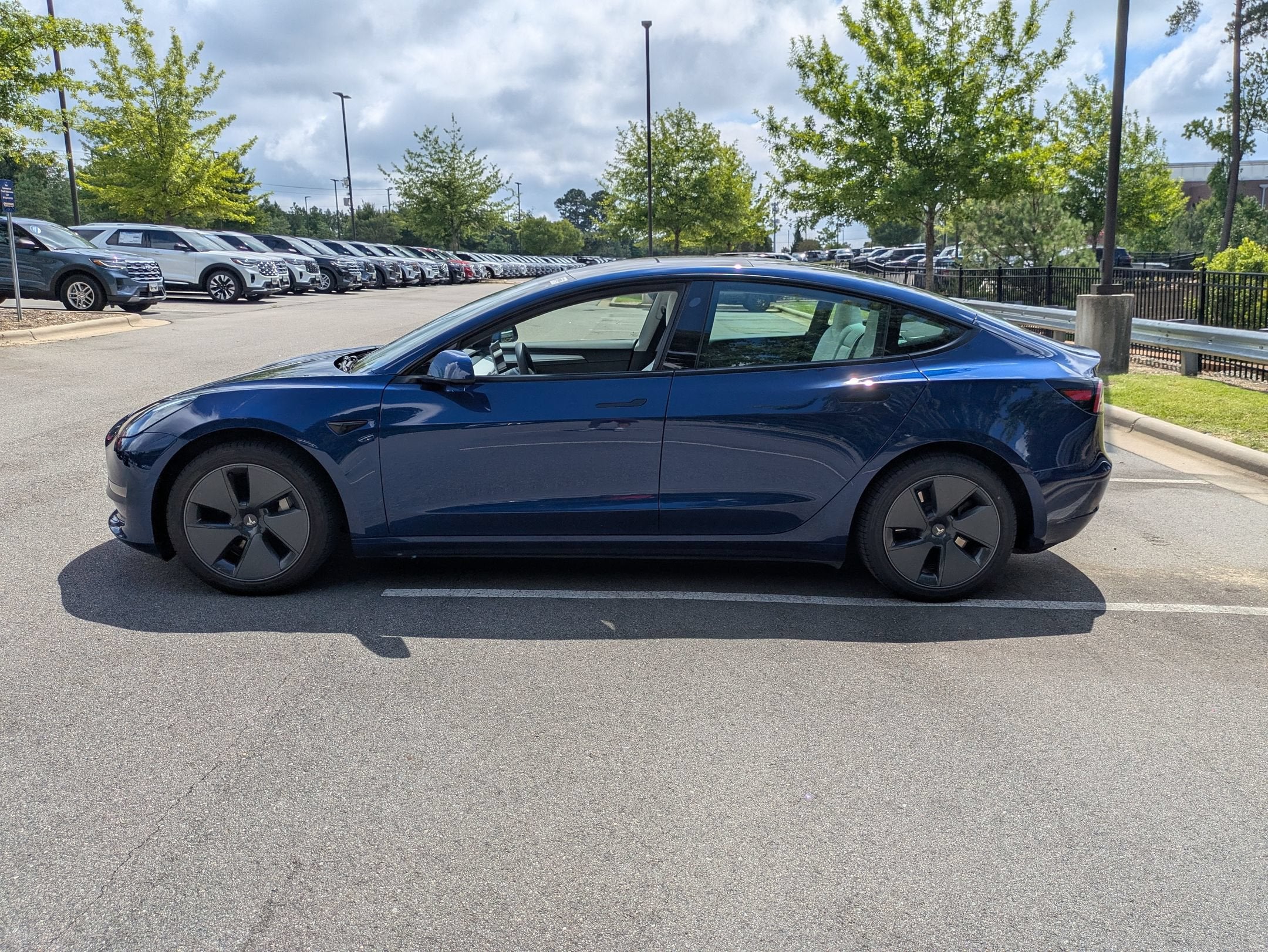 2023 Tesla Model 3 Base