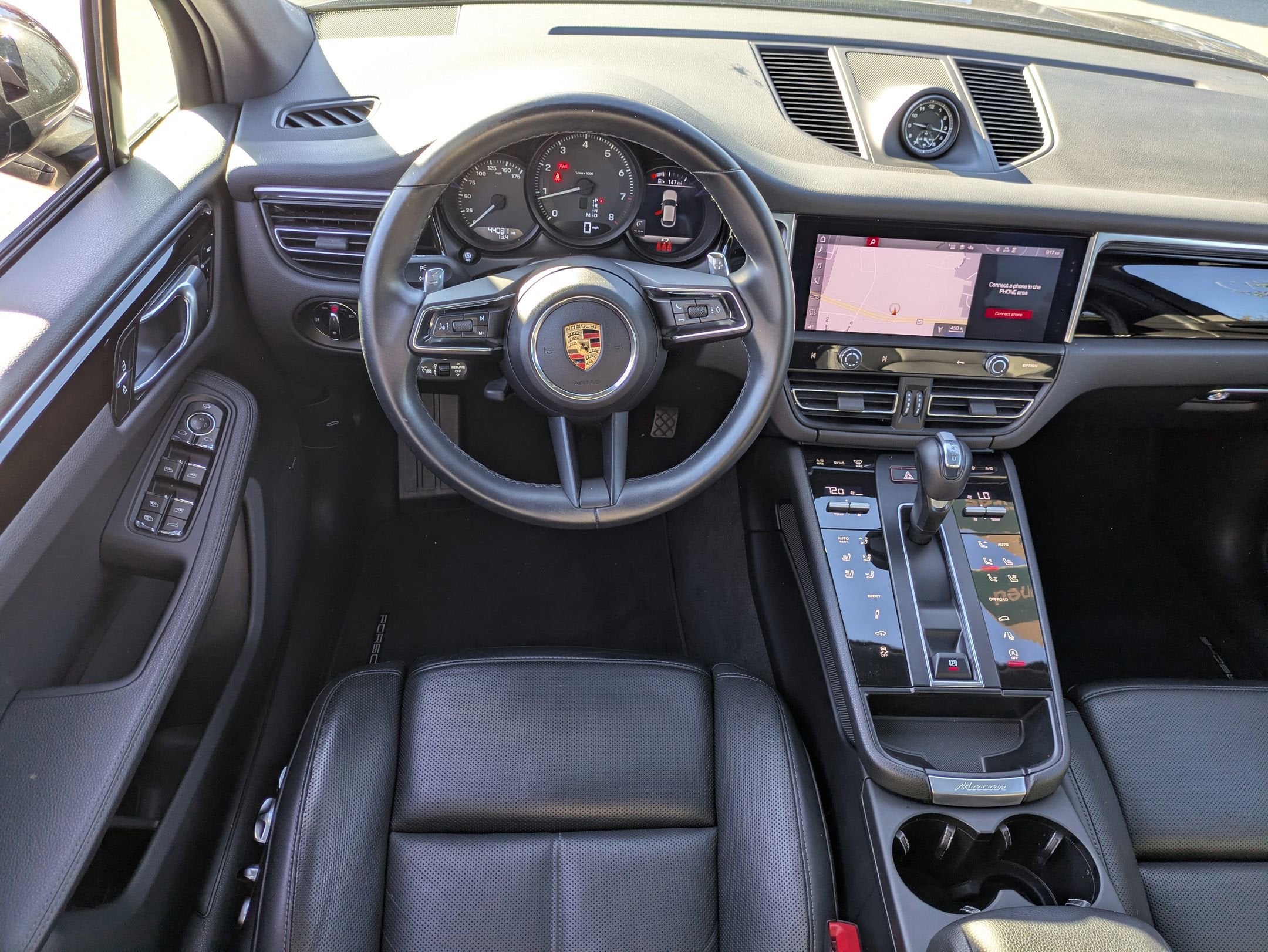 2024 Porsche Macan T