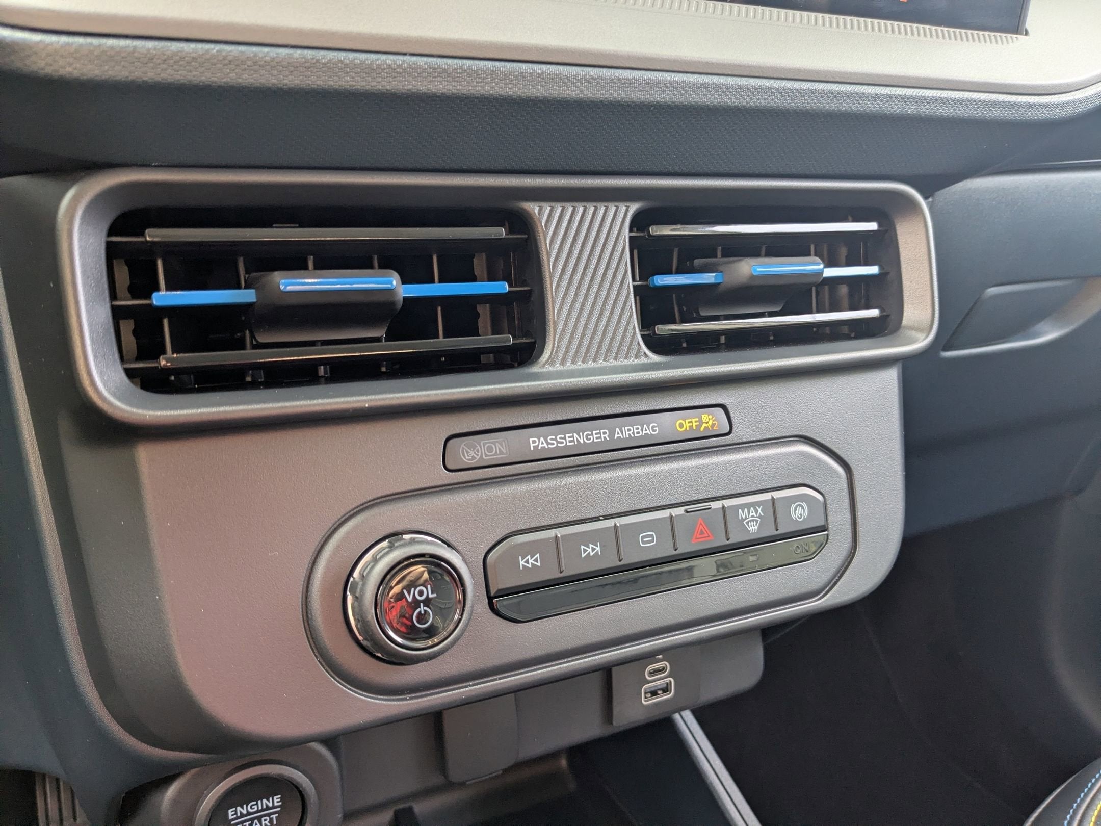 2025 Ford Maverick Lobo Standard