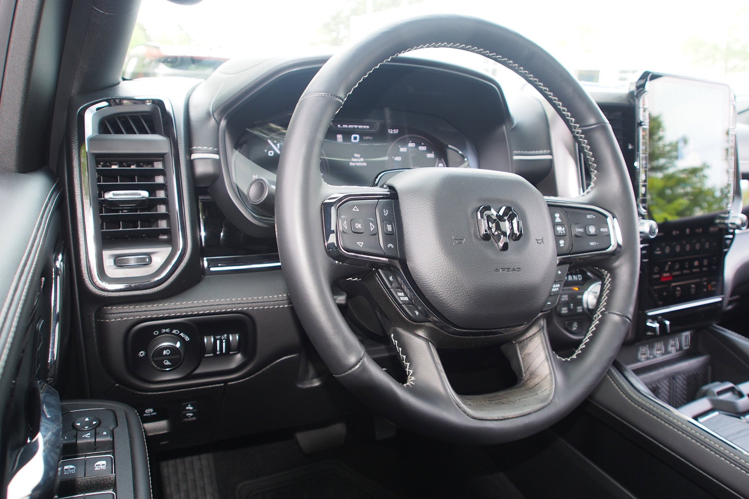 2025 RAM 1500 Limited