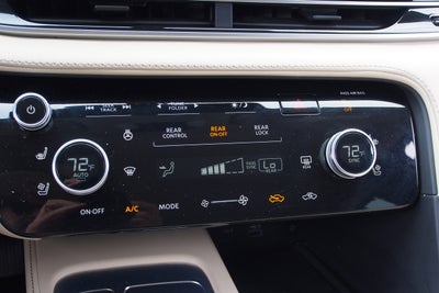 2024 INFINITI QX60 LUXE