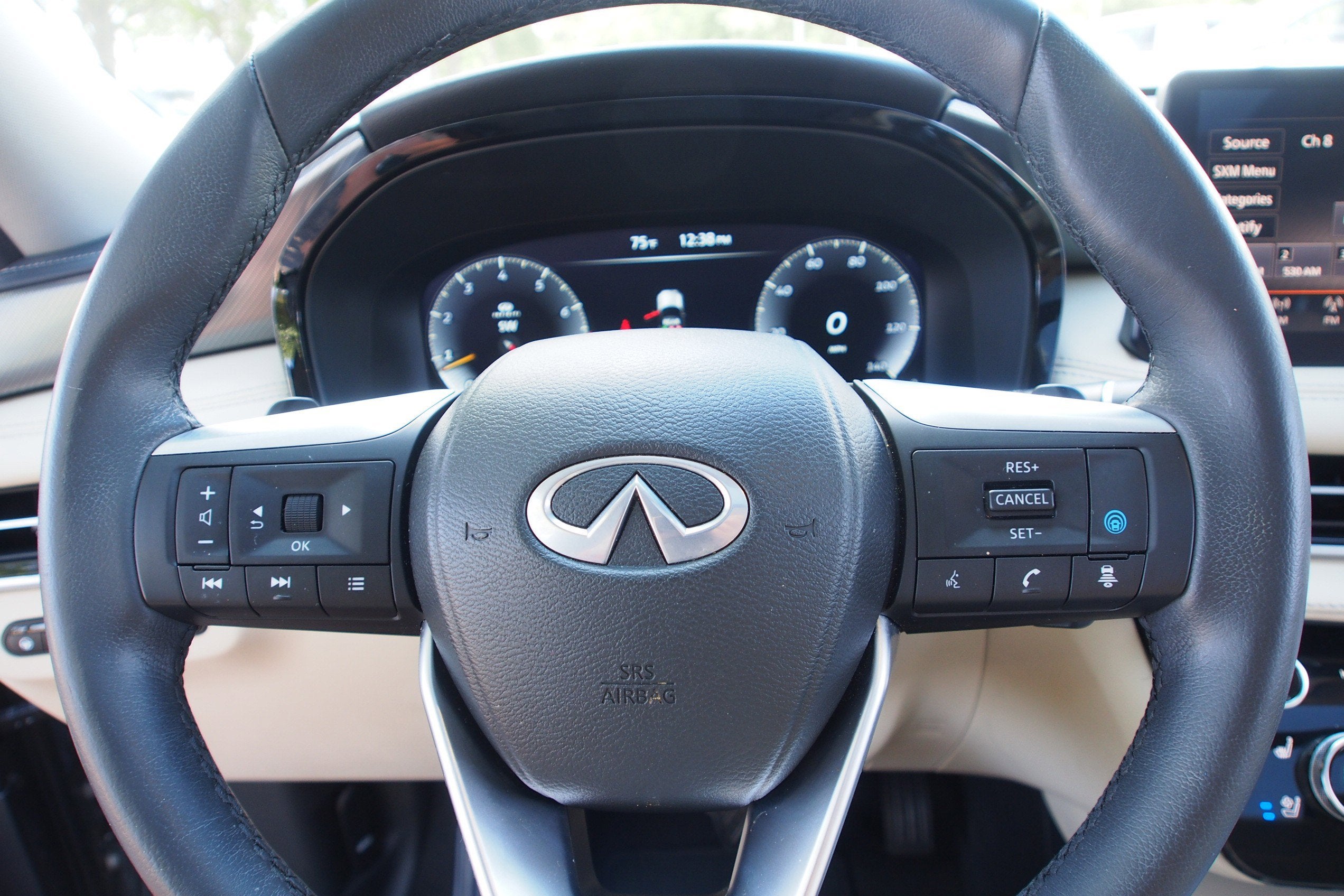 2024 INFINITI QX60 LUXE