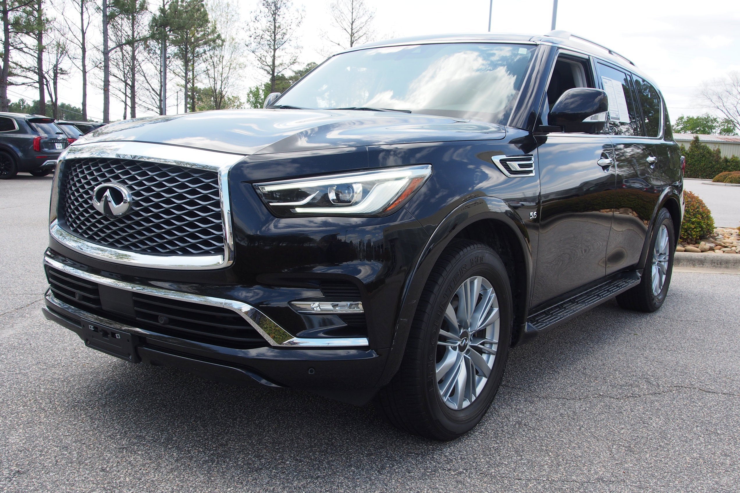 2019 INFINITI QX80 LUXE