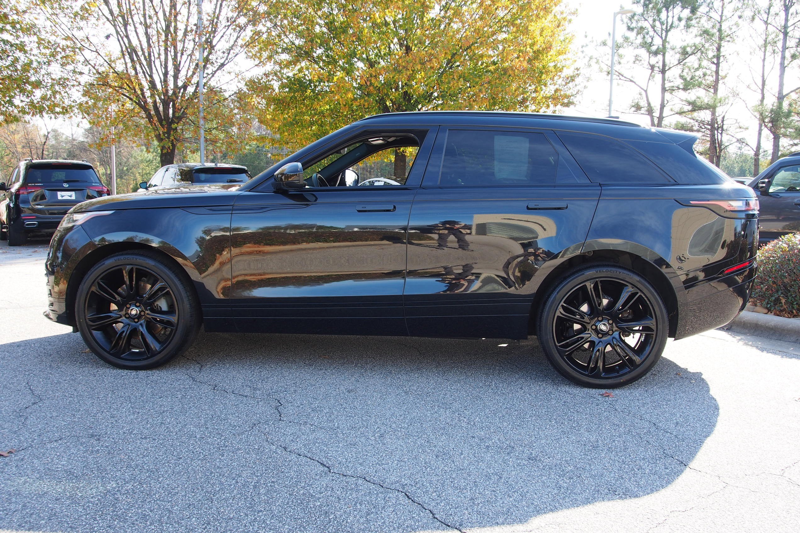 2023 Land Rover Range Rover Velar HST