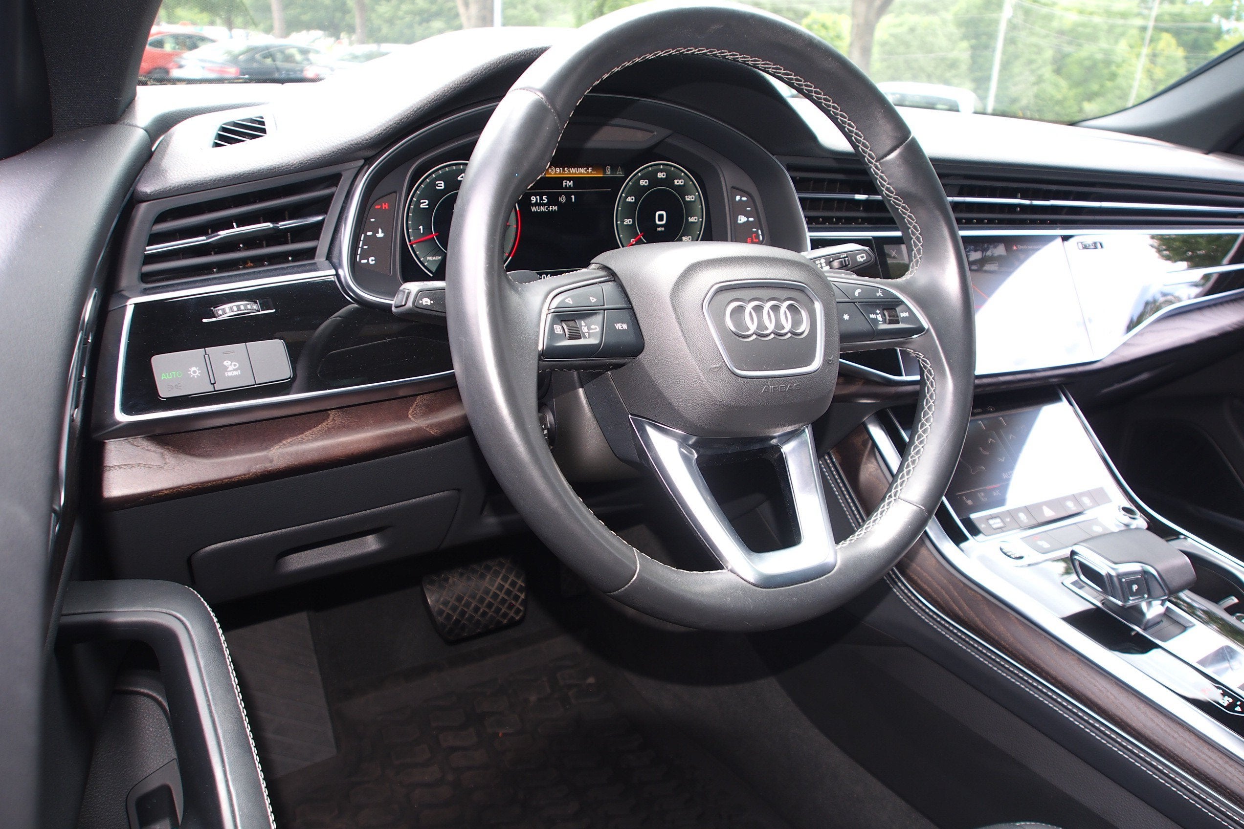 2022 Audi Q8 Premium Plus