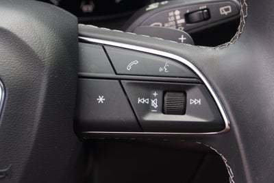 2022 Audi Q8 Premium Plus