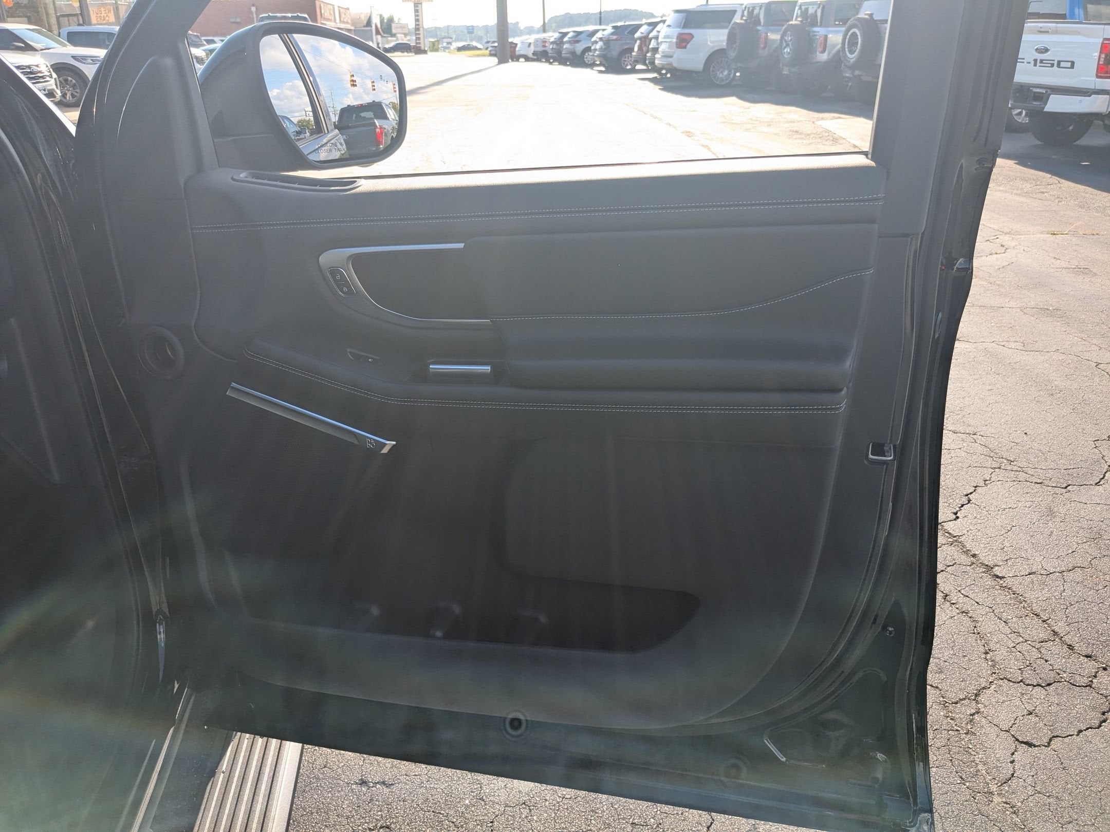 2027 Ford Expedition Platinum