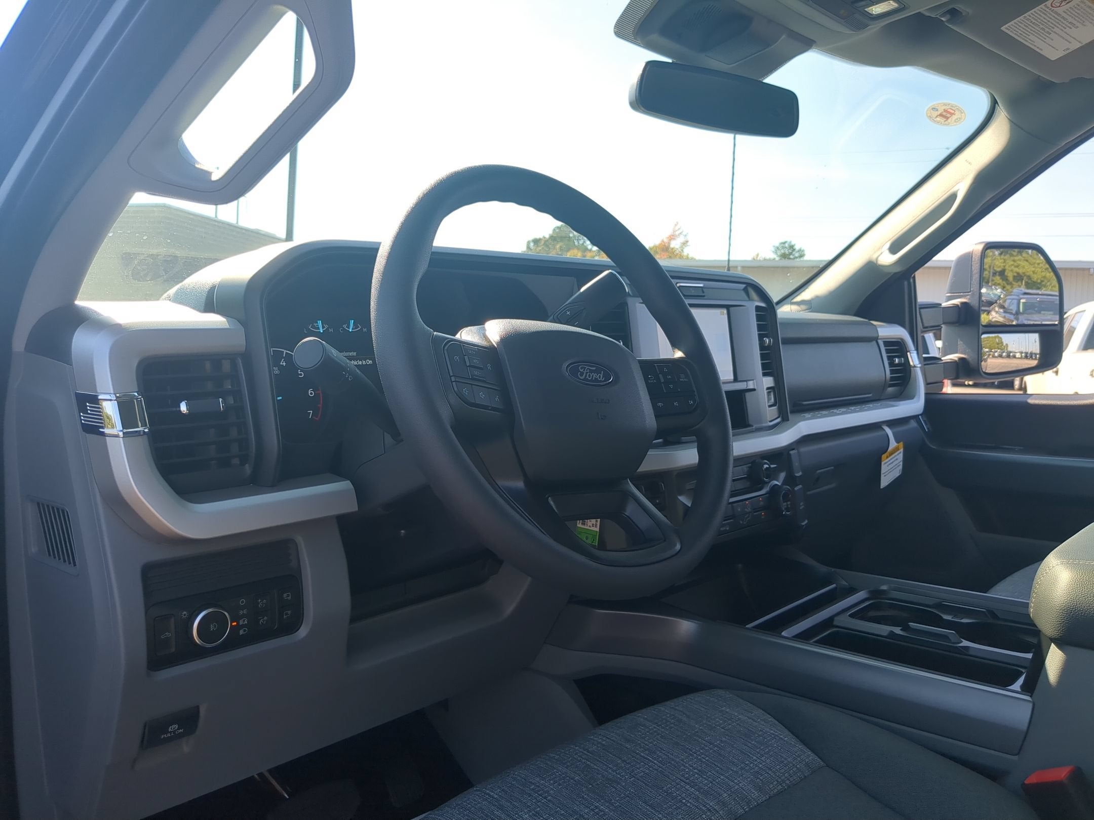 2027 Ford Super Duty F-250 SRW XLT
