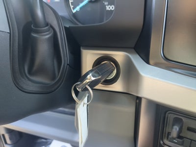 2027 Ford Super Duty F-250 SRW XLT