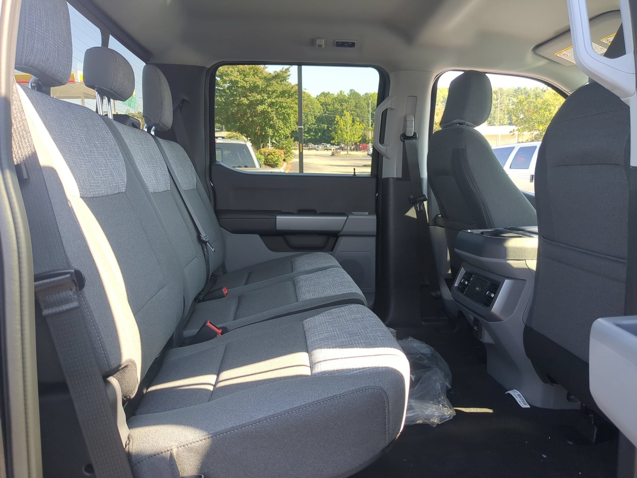 2027 Ford Super Duty F-250 SRW XLT