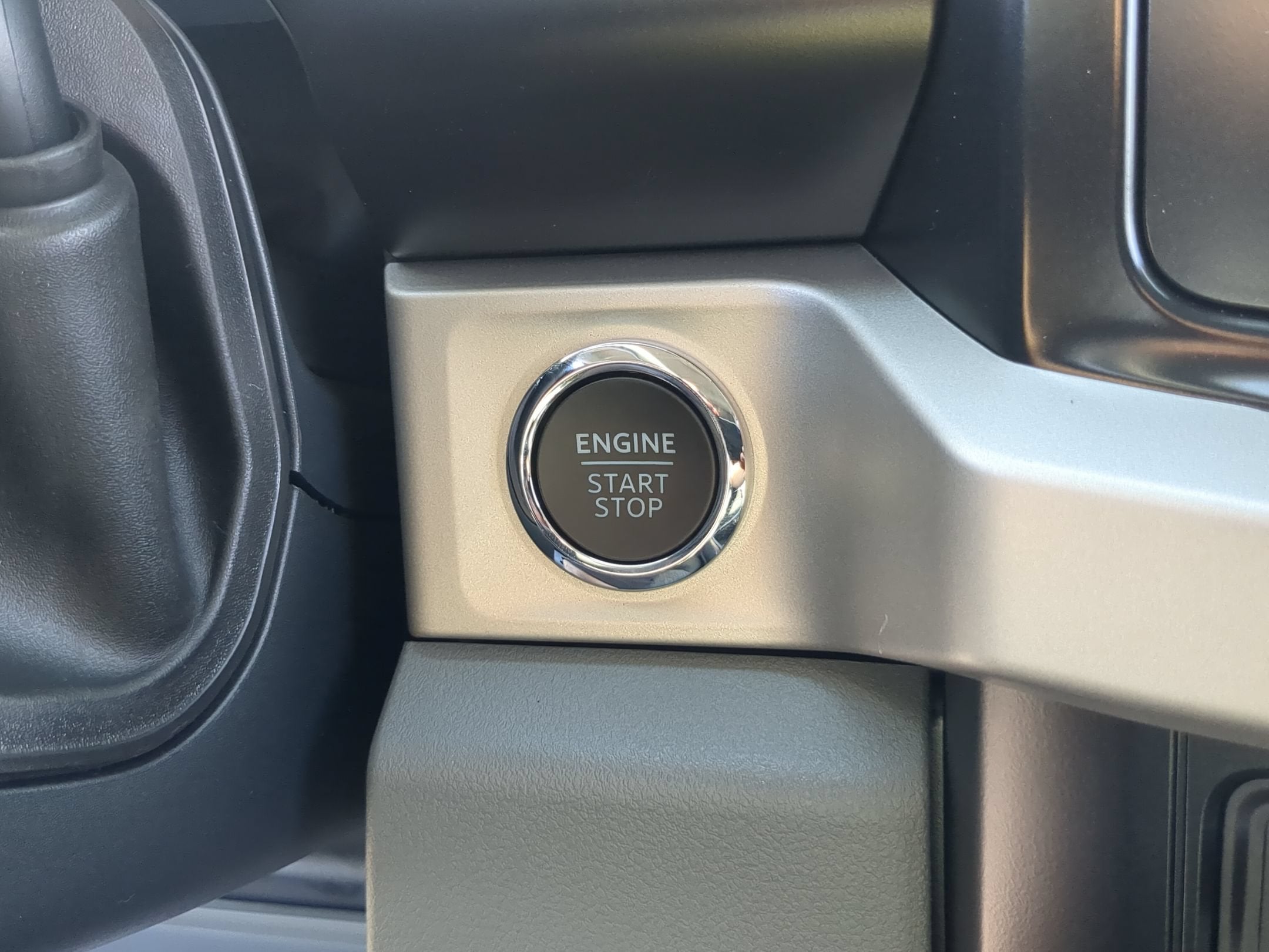 2027 Ford Super Duty F-350 SRW F-350® XLT