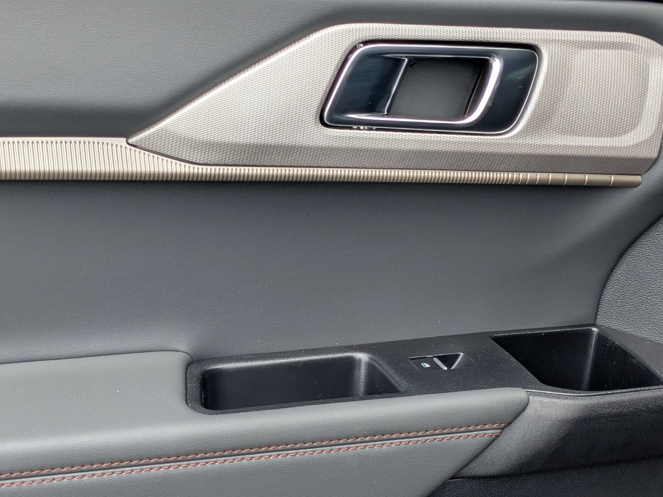 2025 Ford Explorer Active - Crossroads Courtesy Demo