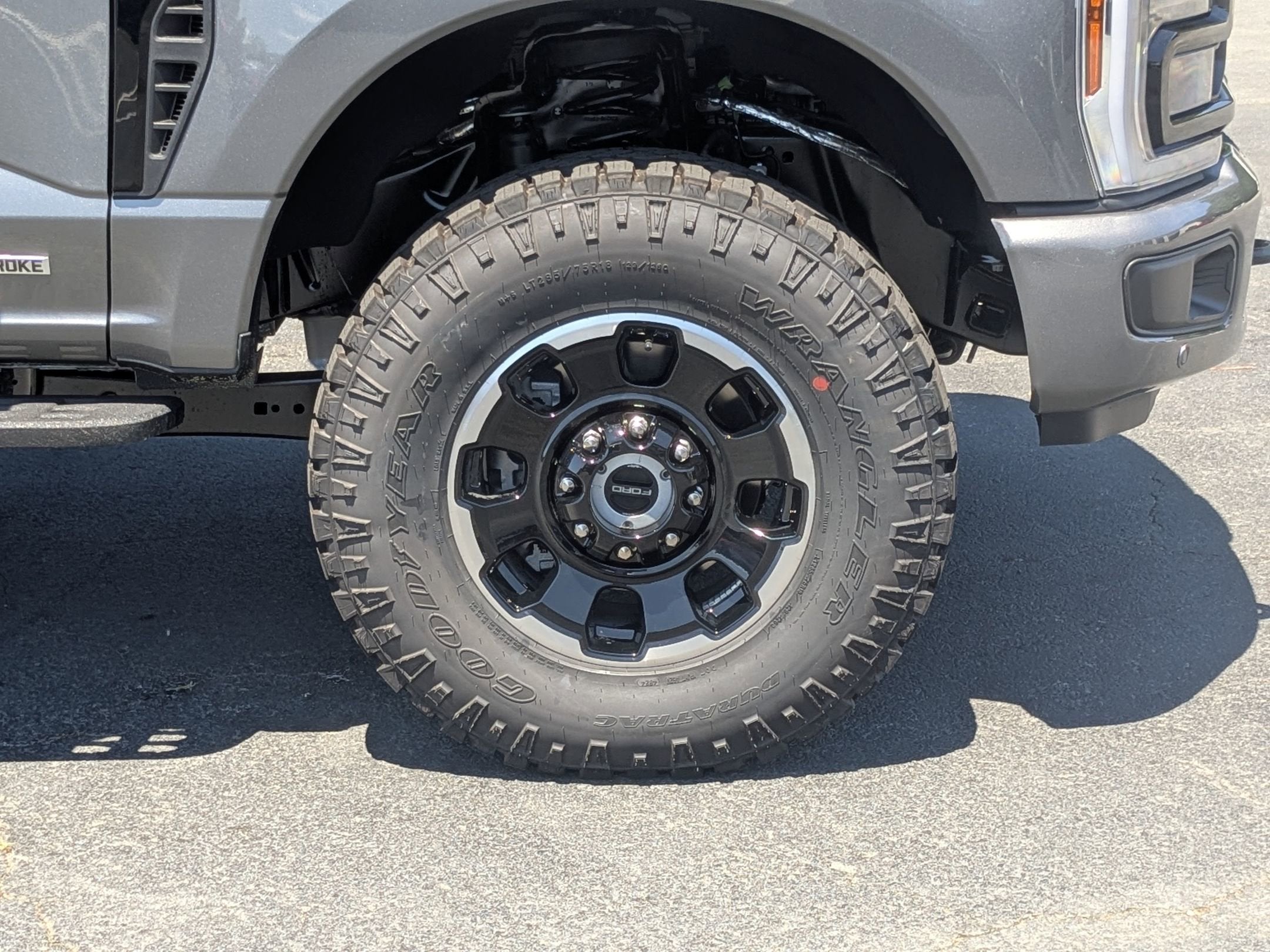 2025 Ford Super Duty F-350 SRW LARIAT