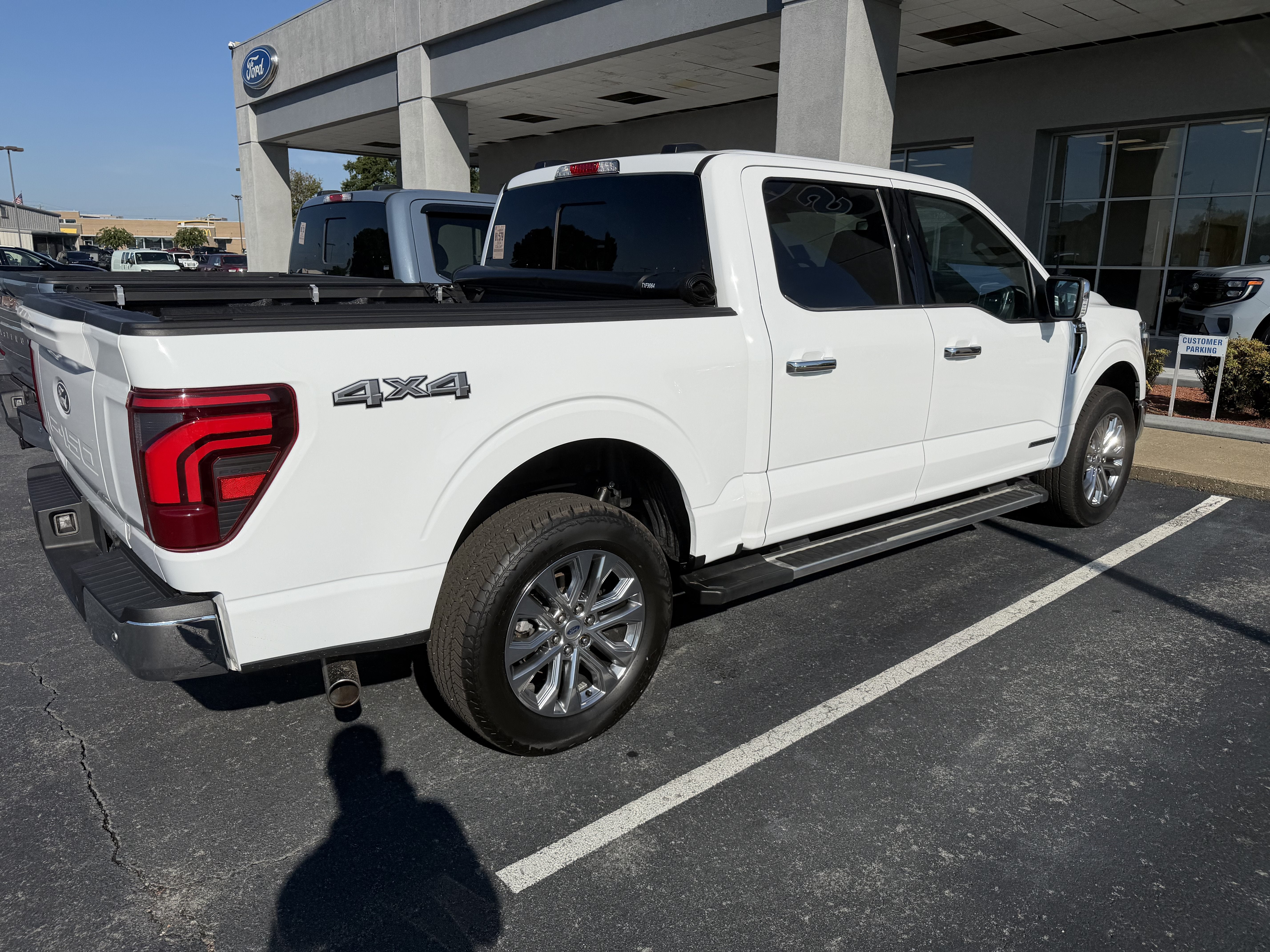 2024 Ford F-150 LARIAT