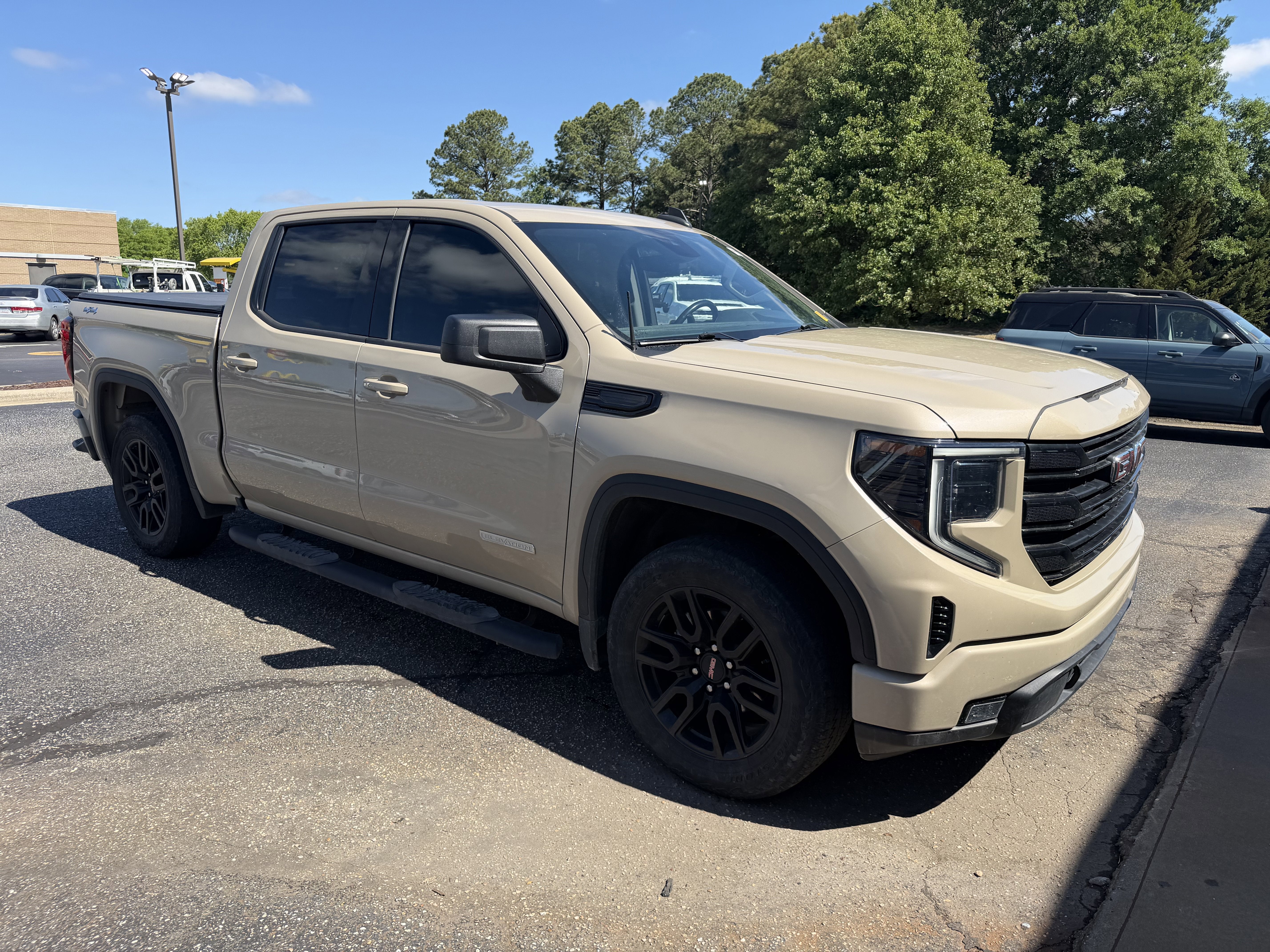 2022 GMC Sierra 1500 Elevation
