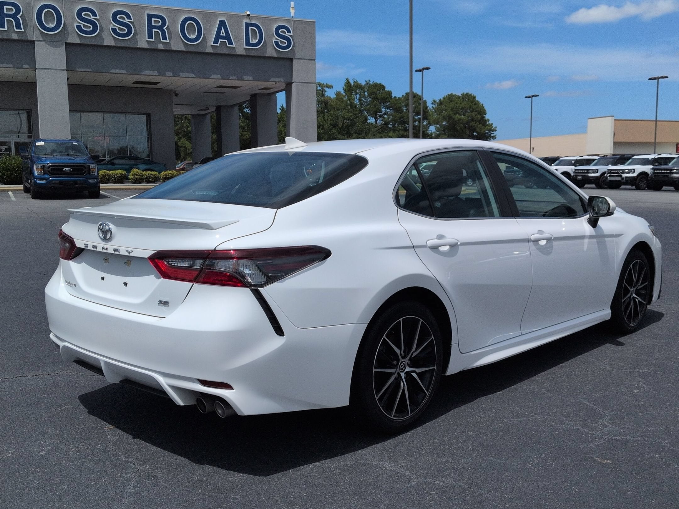 2024 Toyota Camry SE