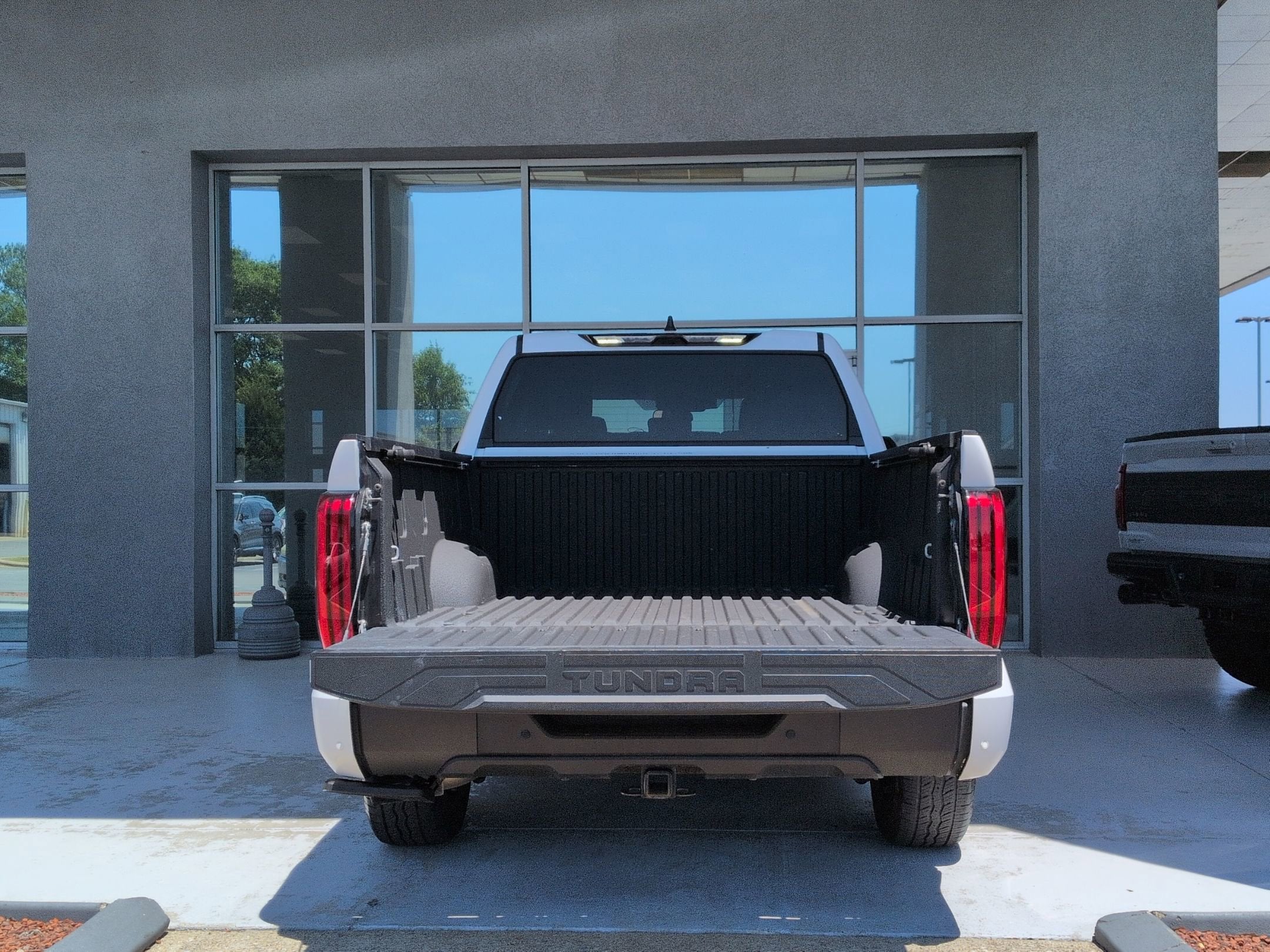 2024 Toyota Tundra 2WD SR5