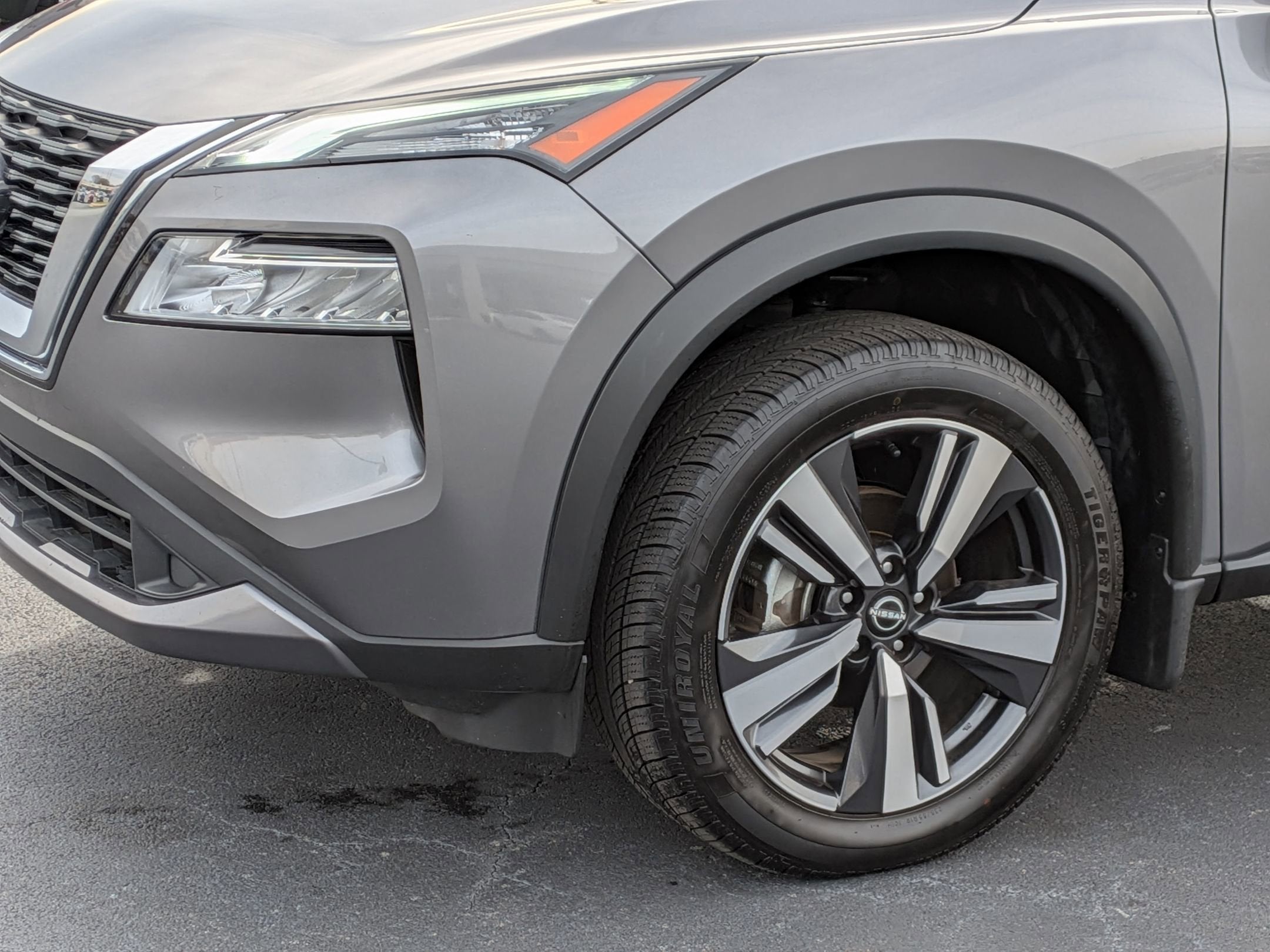 2023 Nissan Rogue SL