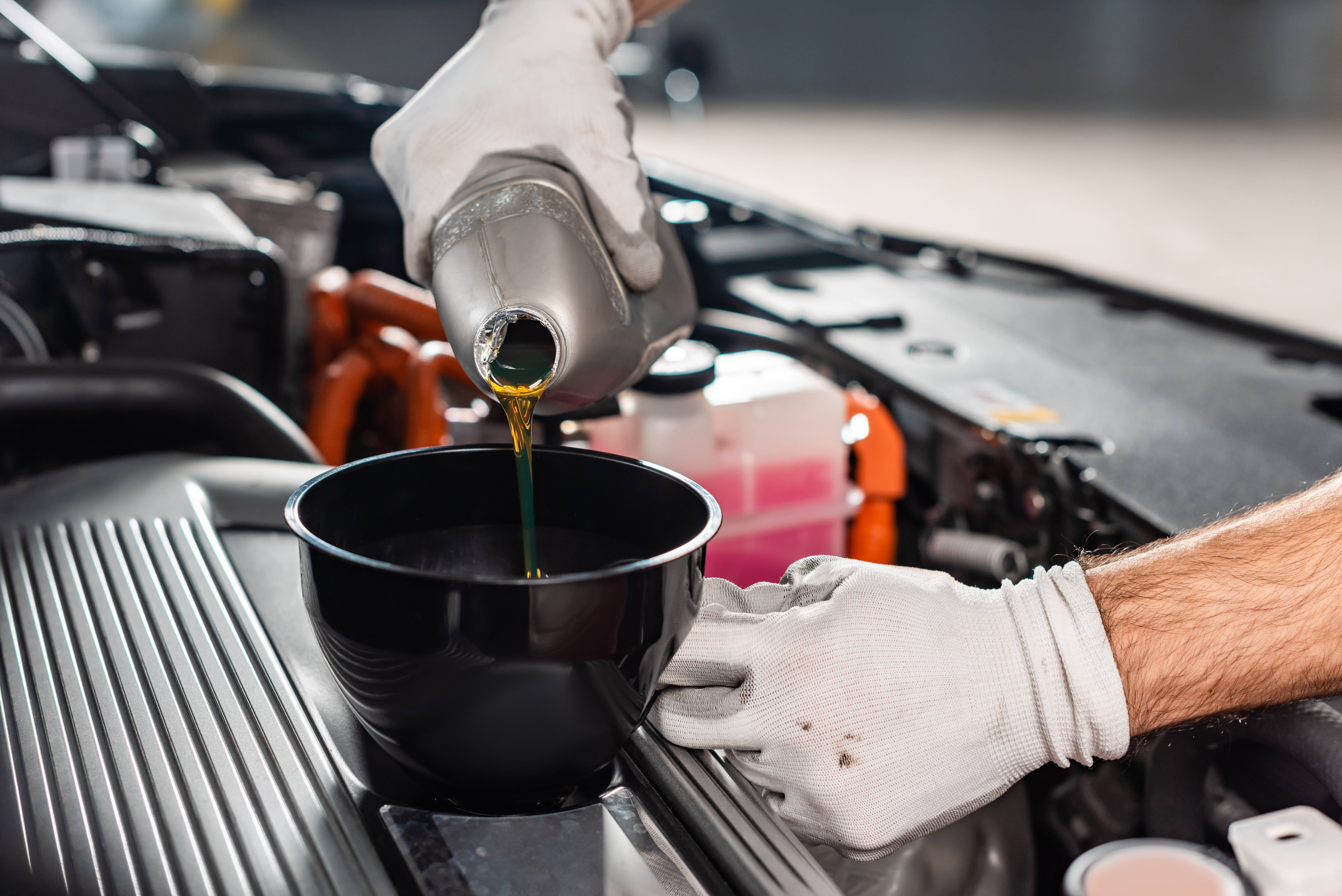SCHEDULE OIL CHANGE SERVICE